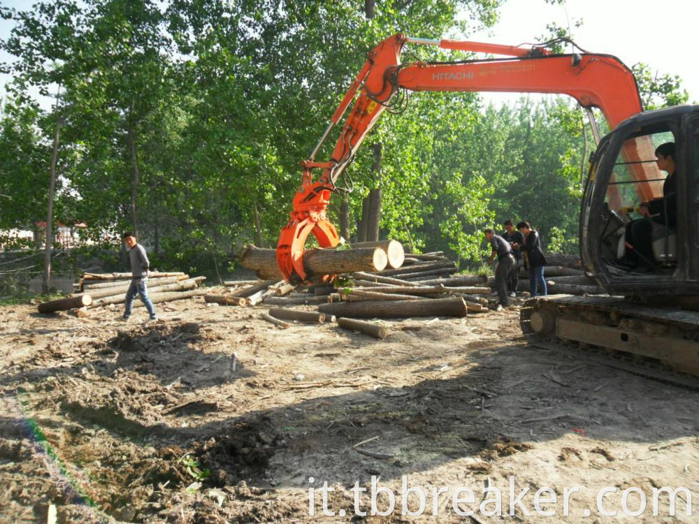 Wood Grapple Working